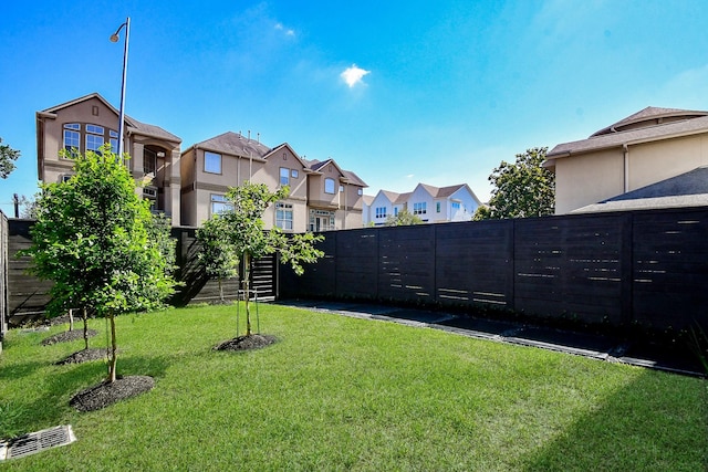 4709 Gibson St, Houston, TX 77007 - view of yard with a residential view