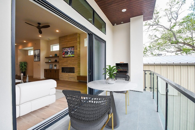 4709 Gibson St, Houston, TX 77007 - balcony with a ceiling fan