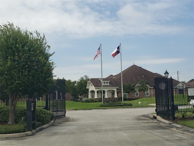 3326 Spring Landing Ln, Pearland, TX 77584 - photo 3