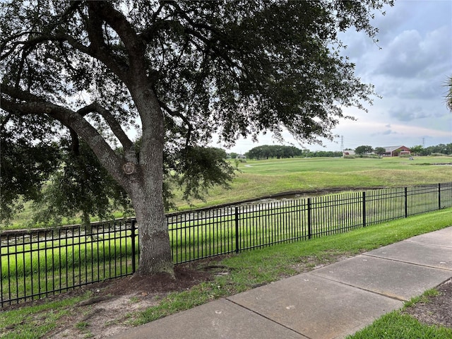 3326 Spring Landing Ln, Pearland, TX 77584 - photo 7