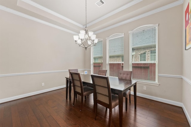 3743 Pinebrook Hollow Ln, Spring, TX 77386 - dining area featuring baseboards, an inviting chandelier, visible vents, and dark wood-type flooring