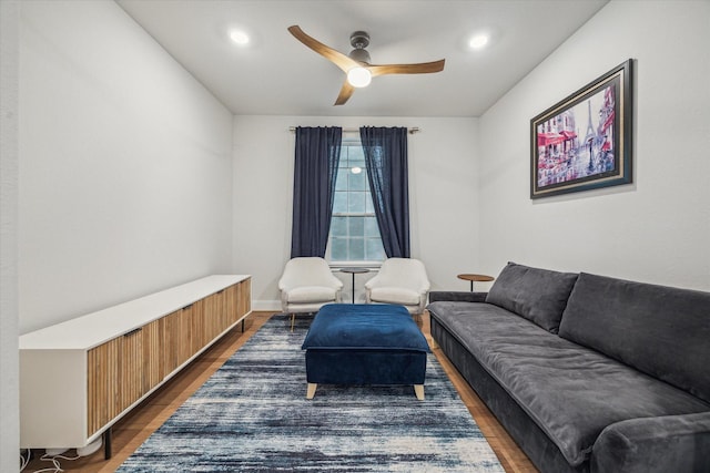 3606 Lannister Ln, Houston, TX 77055 - living area with dark wood-style floors, a ceiling fan, and recessed lighting