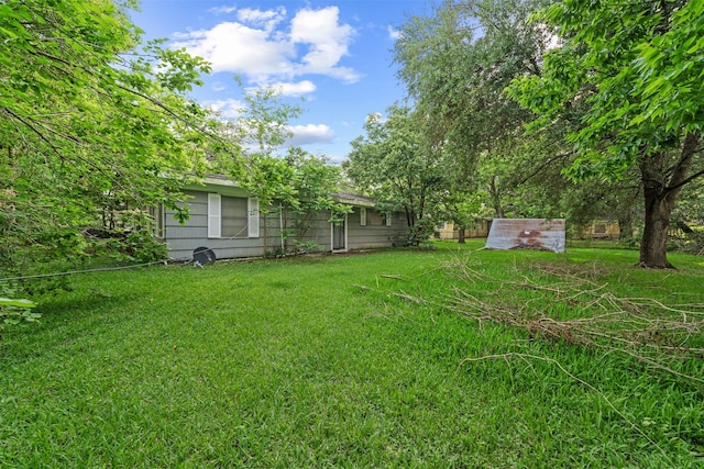 2310 Pecos St, La Marque, TX 77568 - view of yard