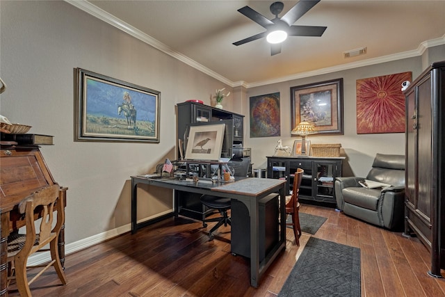 19089 Grandview Pt, Montgomery, TX 77356 - home office featuring ornamental molding, hardwood / wood-style floors, a ceiling fan, and baseboards