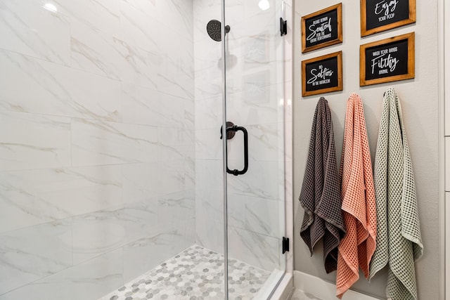 8577 Majestic Lake Ct, Montgomery, TX 77316 - full bath featuring a shower stall