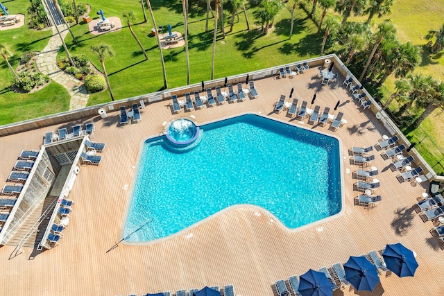 1401 E Beach Dr Unit 811, Galveston, TX 77550 - view of pool