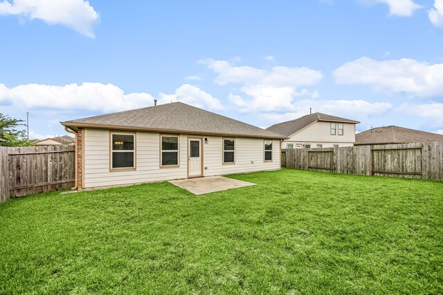 29014 Jacobs River Dr, Katy, TX 77494 - rear view of property with a shingled roof and a patio