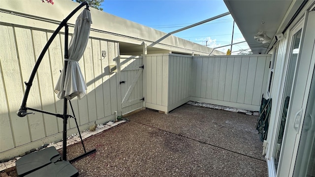 407 Bendwood Dr Unit 38, Houston, TX 77024 - view of patio