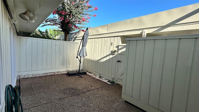 407 Bendwood Dr Unit 38, Houston, TX 77024 - view of patio / terrace featuring fence