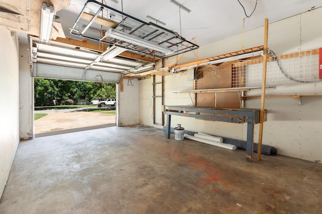 508 Texas St, Brenham, TX 77833 - view of garage