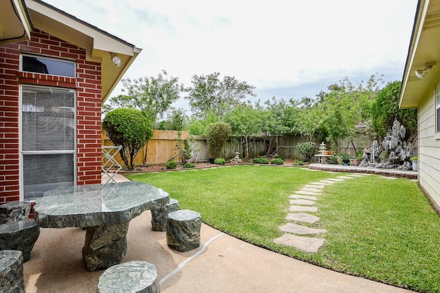 3222 Mossy Elm Ct, Houston, TX 77059 - view of yard featuring a patio area