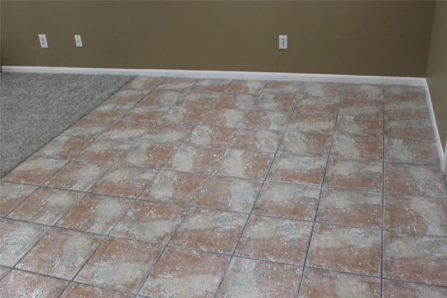 room details with baseboards