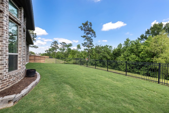 8642 Burdekin Rd, Magnolia, TX 77354 - view of yard