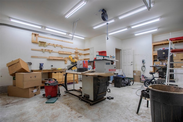 1634 Topaz Trl, Willis, TX 77378 - garage with a workshop area