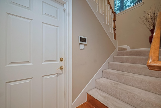 122 Marble Staff Ct, Houston, TX 77069 - view of staircase