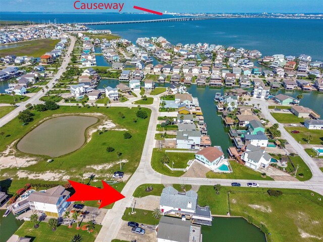 1303 Hawaii Dr, Tiki Island, TX 77554 - photo 48