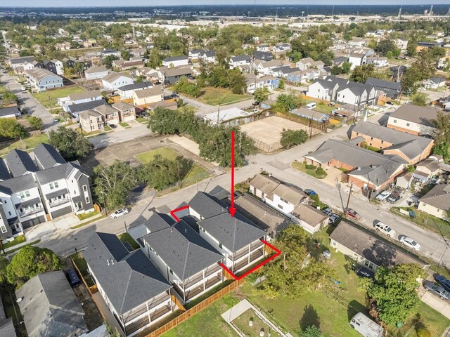 birds eye view of property featuring a residential view