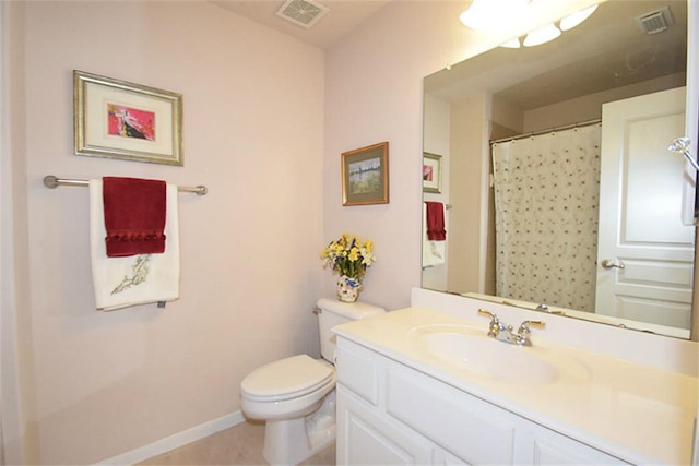 full bathroom with toilet, visible vents, baseboards, and vanity