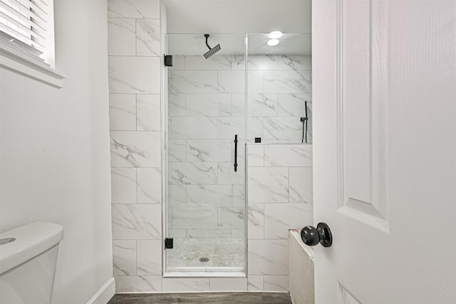512 Stoneledge Dr, Friendswood, TX 77546 - full bath with a stall shower and toilet