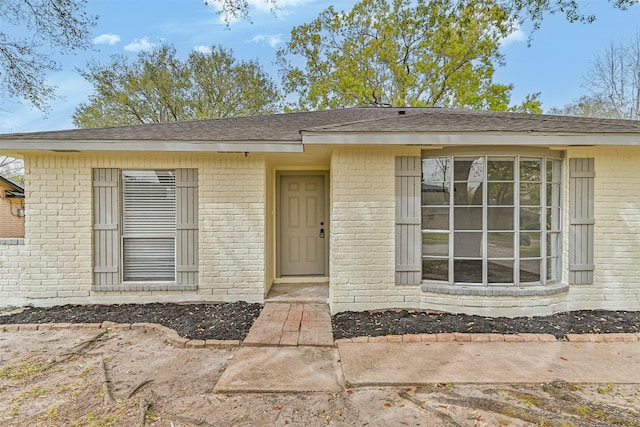 512 Stoneledge Dr, Friendswood, TX 77546 - entrance to property with brick siding and a shingled roof