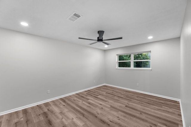 213 Westview Dr, Sealy, TX 77474 - unfurnished room with a ceiling fan, wood finished floors, and recessed lighting