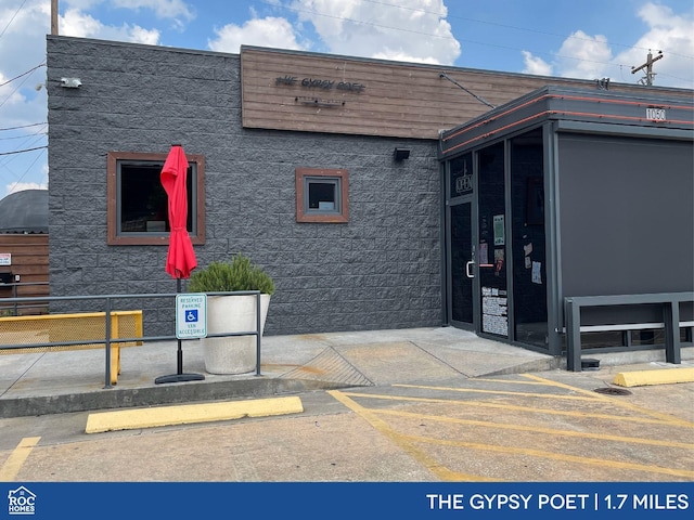 313 E 27th St, Houston, TX 77008 - exterior space