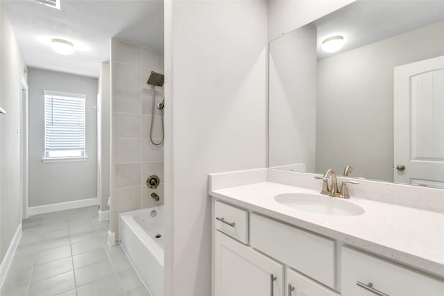 5432 Nolda St, Houston, TX 77007 - full bath featuring  shower combination, baseboards, tile patterned flooring, and vanity