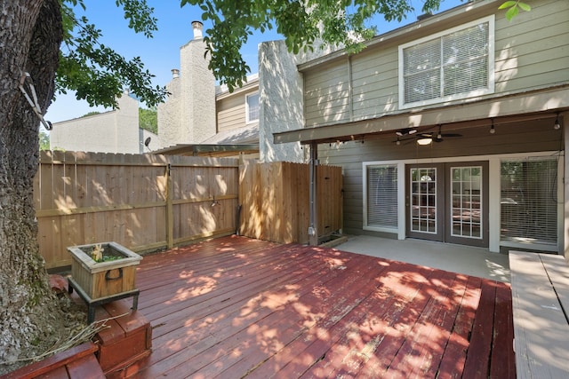 12207 Glenview Dr, Montgomery, TX 77356 - deck with fence, french doors, and a ceiling fan