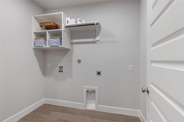 318 Mistletoe Ridge Ct, Montgomery, TX 77316 - washroom with wood finished floors, electric dryer hookup, laundry area, hookup for a washing machine, and baseboards