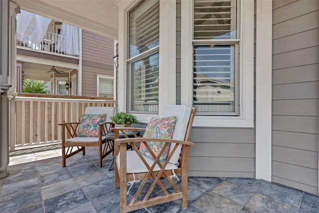 1905 W 14th St Unit B, Houston, TX 77008 - balcony featuring a porch