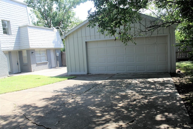 6103 Portal Dr, Houston, TX 77096 - garage featuring concrete driveway