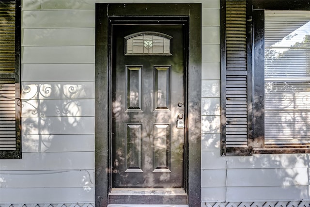 view of exterior entry