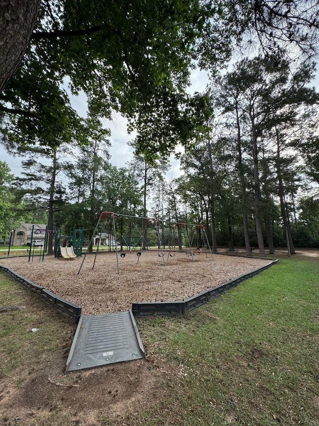 6902 Woodland Oaks, Magnolia, TX 77354 - view of communal playground