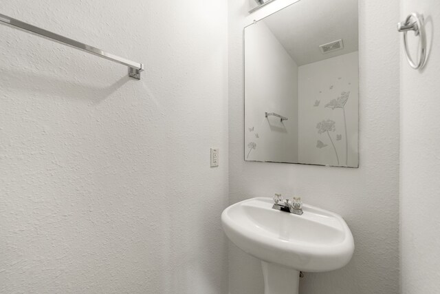 5315 Cilantro Ln, Baytown, TX 77521 - bathroom with a sink