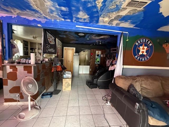 4334 Spring Valley Rd, Houston, TX 77041 - interior space