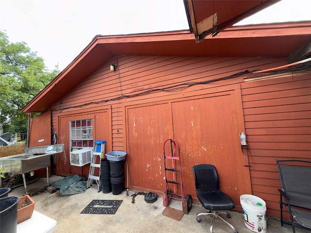 4334 Spring Valley Rd, Houston, TX 77041 - view of garage