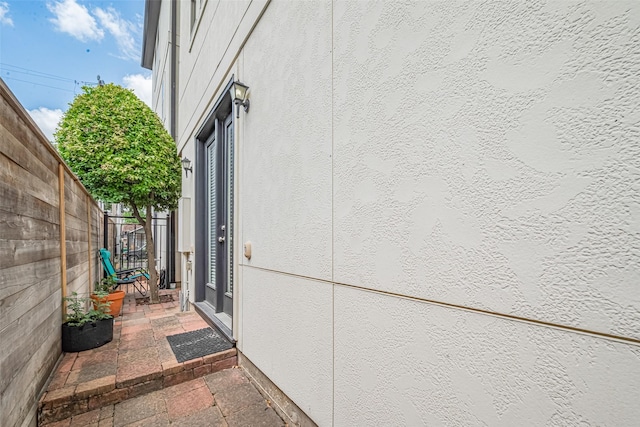2303 Hadley St, Houston, TX 77003 - view of property exterior featuring a patio