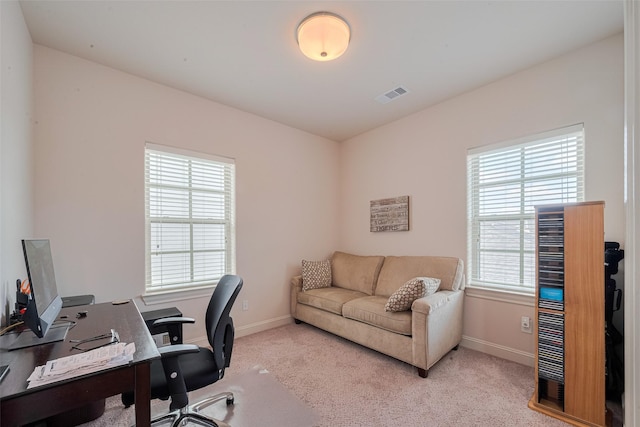 2303 Hadley St, Houston, TX 77003 - carpeted office with baseboards