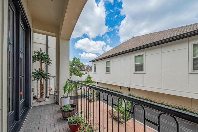 2303 Hadley St, Houston, TX 77003 - view of balcony