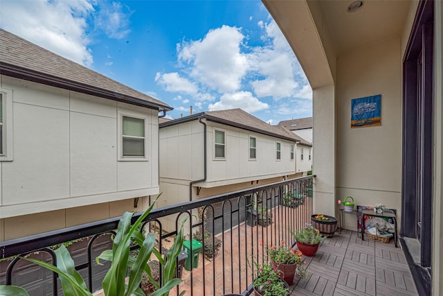 2303 Hadley St, Houston, TX 77003 - view of balcony