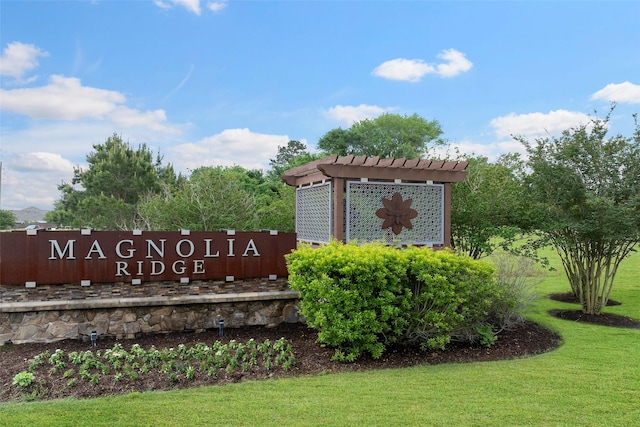 908 Pickering Oak Row, Magnolia, TX 77354 - community / neighborhood sign featuring a yard