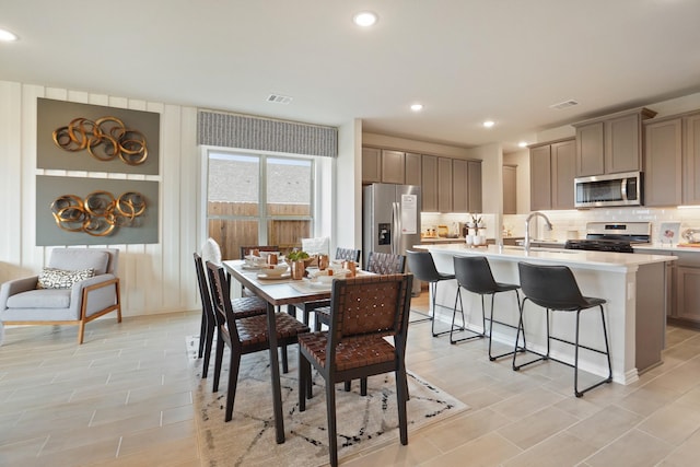 6126 Severson Lk, Katy, TX 77493 - dining room with recessed lighting and visible vents