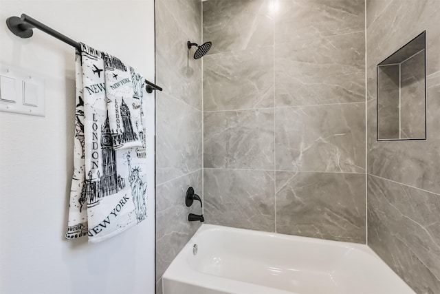 5017 Hardway St, Houston, TX 77092 - full bathroom with washtub / shower combination