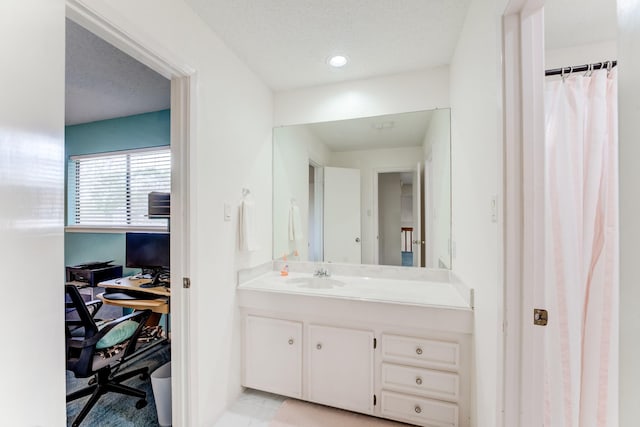 full bath with vanity