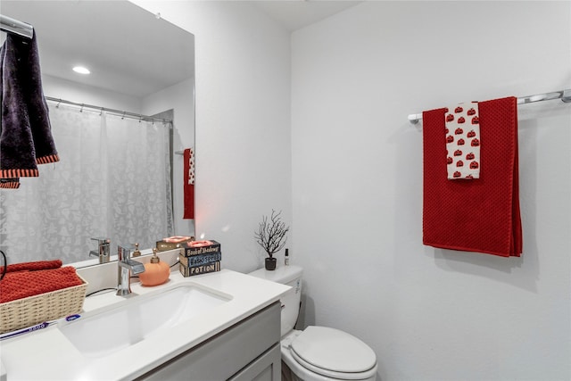 13938 Red River Dr, Baytown, TX 77523 - full bath with toilet, a shower with curtain, and vanity