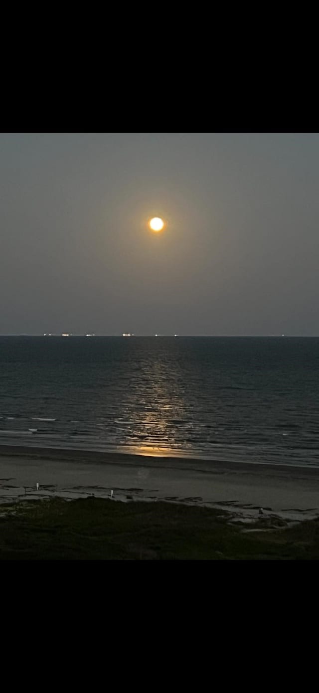 1401 E Beach Dr Unit 809, Galveston, TX 77550 - water view