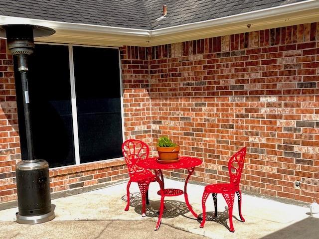 410 Scarlet Sage Dr, League City, TX 77573 - view of patio / terrace