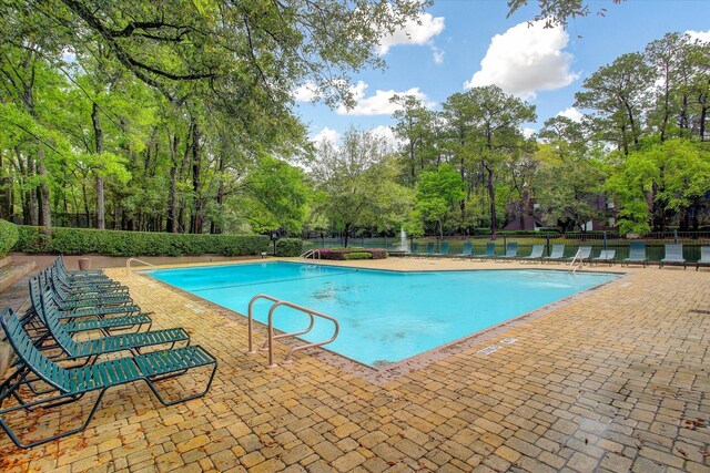 179 Litchfield Ln, Houston, TX 77024 - photo 26