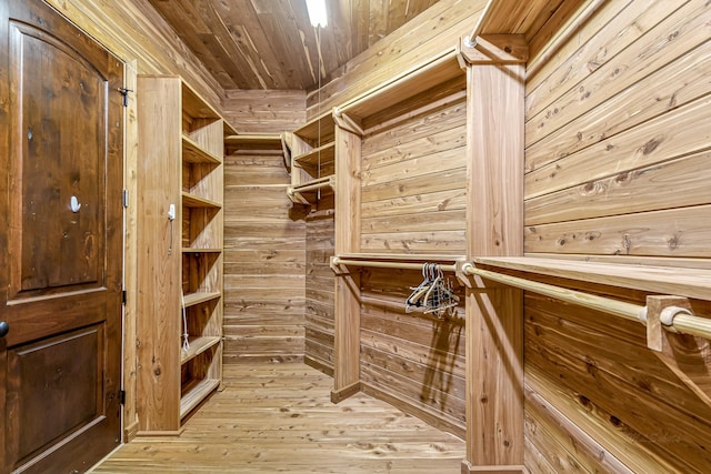 1006 Cross Hollow Ln, Katy, TX 77494 - walk in closet featuring hardwood / wood-style floors