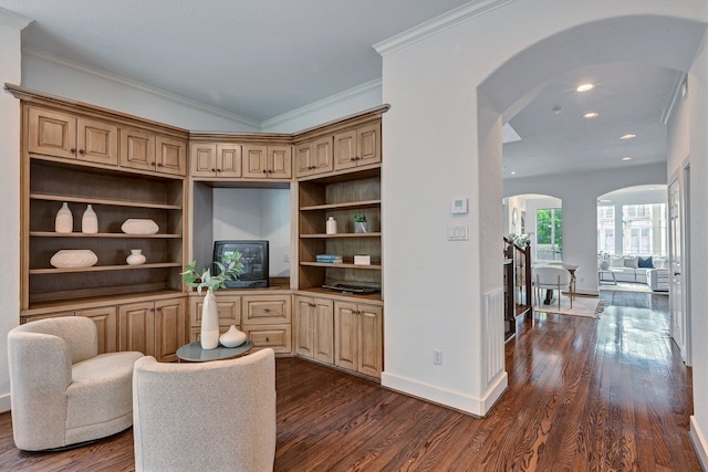living area with arched walkways, dark wood finished floors, baseboards, crown molding, and recessed lighting